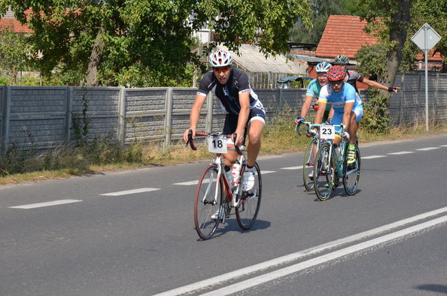 Pięciuset kolarzy na szlaku Don Kichota  (zdjęcia)