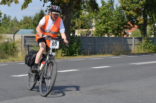 Pięciuset kolarzy na szlaku Don Kichota  (zdjęcia)