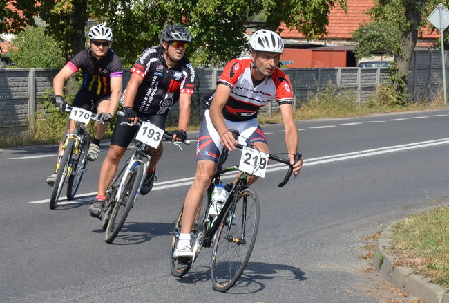 Pięciuset kolarzy na szlaku Don Kichota  (zdjęcia)