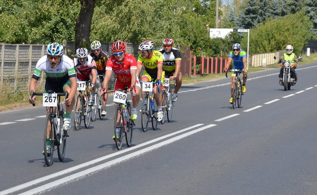 Pięciuset kolarzy na szlaku Don Kichota  (zdjęcia)
