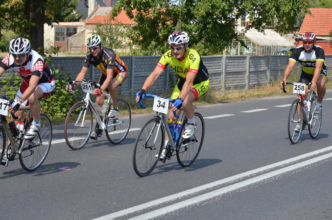 Pięciuset kolarzy na szlaku Don Kichota  (zdjęcia)