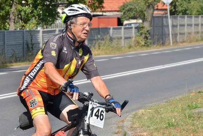 Pięciuset kolarzy na szlaku Don Kichota  (zdjęcia)