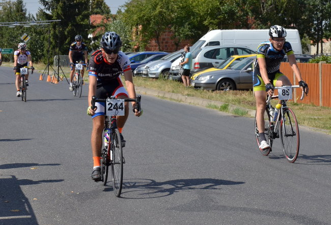 Pięciuset kolarzy na szlaku Don Kichota  (zdjęcia)