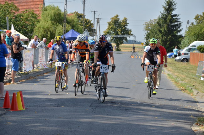 Pięciuset kolarzy na szlaku Don Kichota  (zdjęcia)