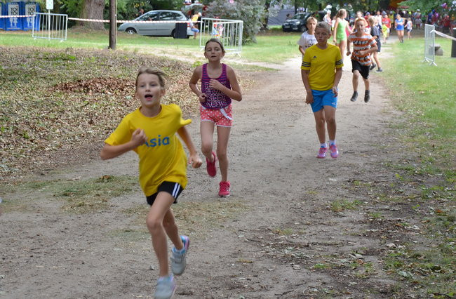 Jeziorki - nie tylko dla koni (zdjęcia)