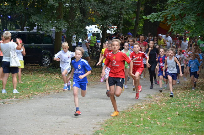 Jeziorki - nie tylko dla koni (zdjęcia)