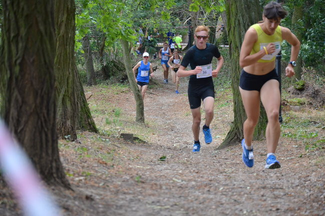 Jeziorki - nie tylko dla koni (zdjęcia)