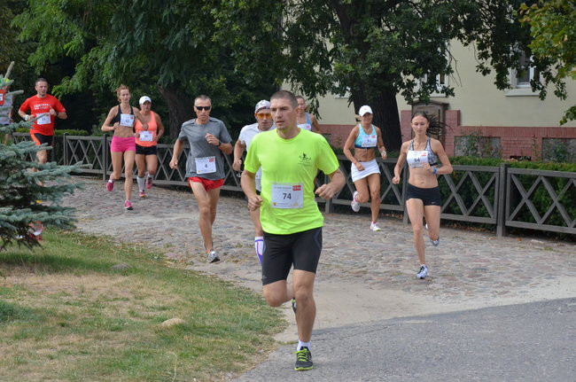 Jeziorki - nie tylko dla koni (zdjęcia)