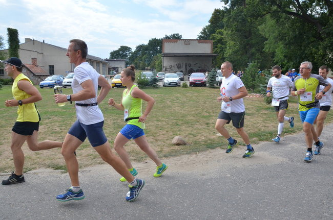 Jeziorki - nie tylko dla koni (zdjęcia)