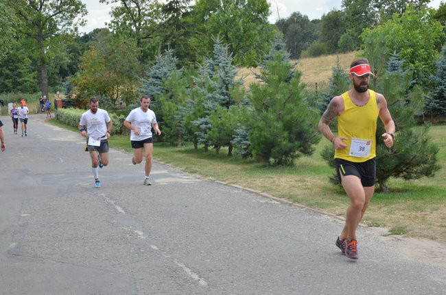 Jeziorki - nie tylko dla koni (zdjęcia)