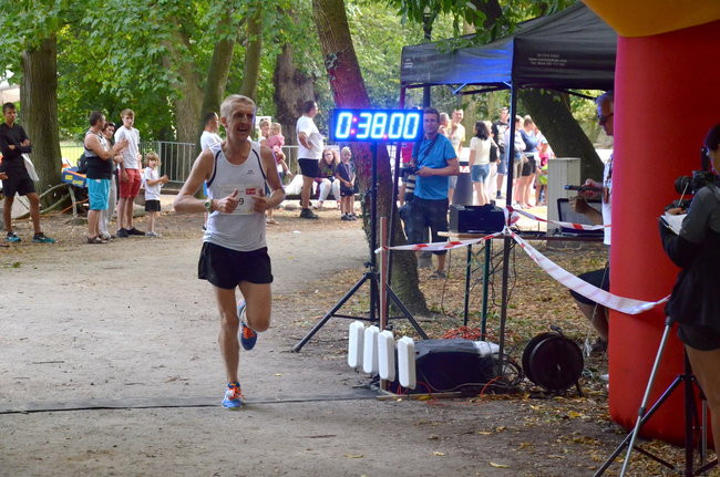 Jeziorki - nie tylko dla koni (zdjęcia)