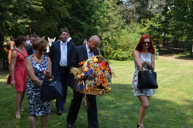 W Jeziorkach częstowano chlebem (zdjęcia)