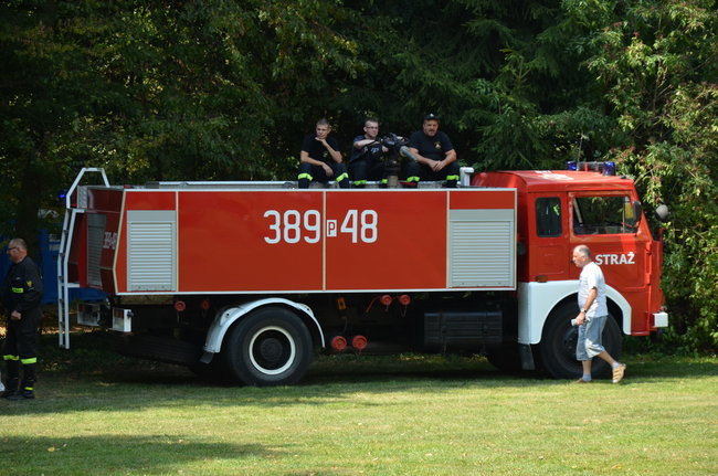 W Jeziorkach częstowano chlebem (zdjęcia)
