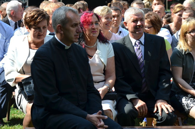 W Jeziorkach częstowano chlebem (zdjęcia)