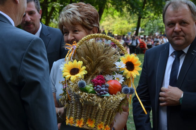 W Jeziorkach częstowano chlebem (zdjęcia)