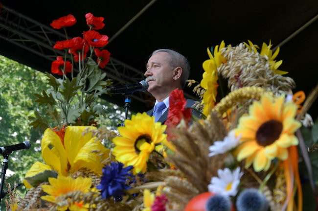 W Jeziorkach częstowano chlebem (zdjęcia)