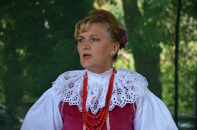 W Jeziorkach częstowano chlebem (zdjęcia)