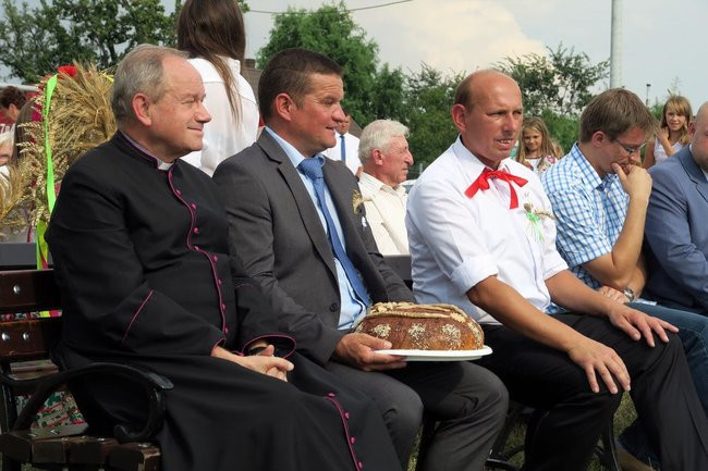 Świętowanie w Lasotkach (wideo i zdjęcia)