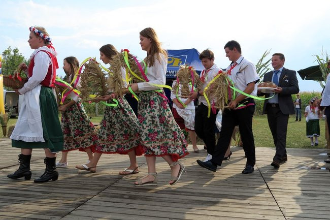 Świętowanie w Lasotkach (wideo i zdjęcia)