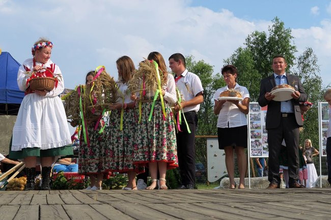 Świętowanie w Lasotkach (wideo i zdjęcia)