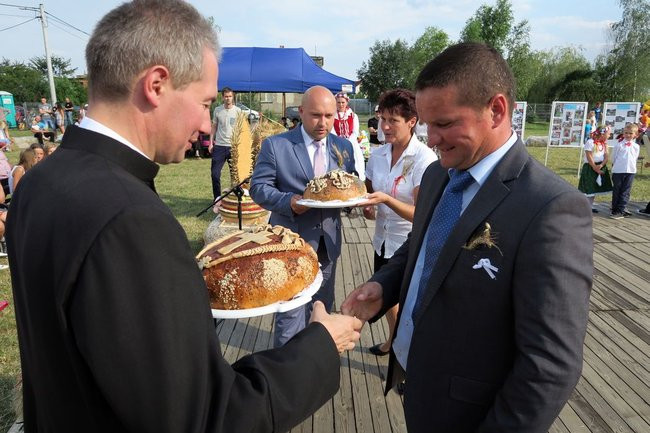 Świętowanie w Lasotkach (wideo i zdjęcia)