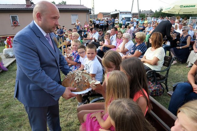 Świętowanie w Lasotkach (wideo i zdjęcia)