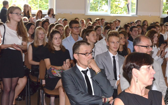 Powitali pierwszoklasistów w I LO (zdjęcia)