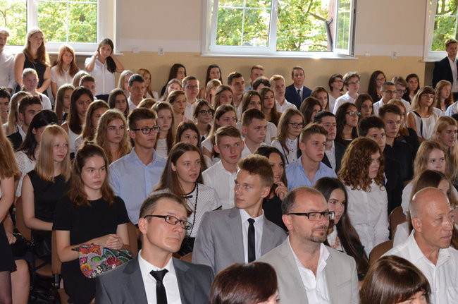 Powitali pierwszoklasistów w I LO (zdjęcia)
