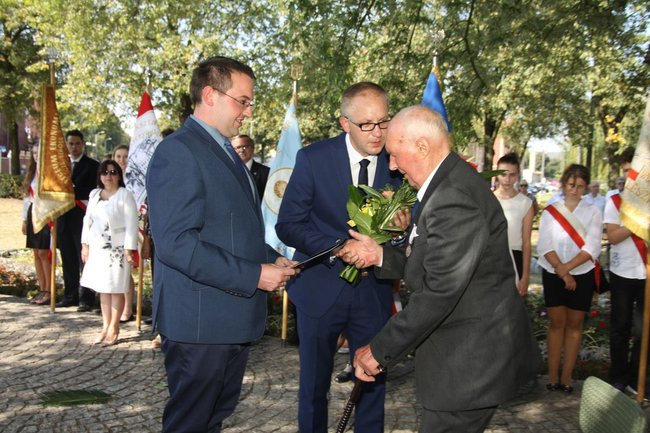 Cześć i chwała Bohaterom (zdjęcia)