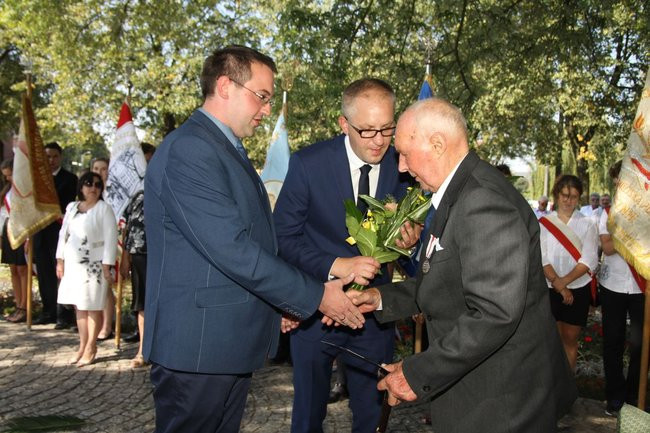 Cześć i chwała Bohaterom (zdjęcia)