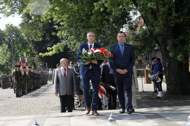 Cześć i chwała Bohaterom (zdjęcia)