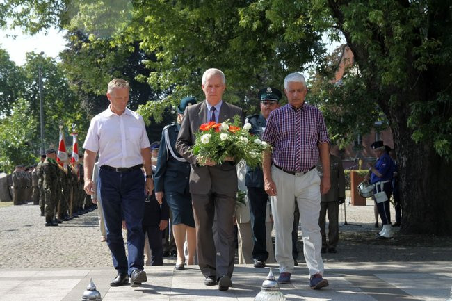 Cześć i chwała Bohaterom (zdjęcia)