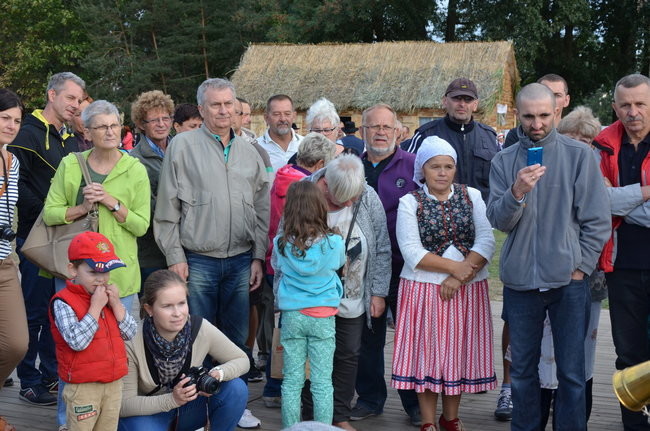 Częstowali i bawili w klimacie dawnej wsi (zdjęcia)