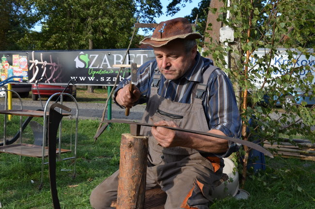 Częstowali i bawili w klimacie dawnej wsi (zdjęcia)