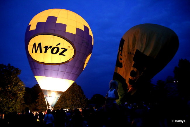 Pogoda nie sprzyja balonom (zdjęcia)