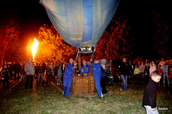 Pogoda nie sprzyja balonom (zdjęcia)