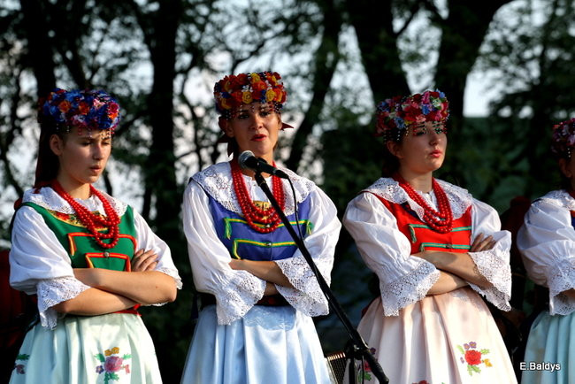 Słoneczne pożegnanie lata pod wiatrakami (zdjęcia)