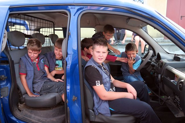Dzieci zwiedzały wystawę o policji (zdjęcia)