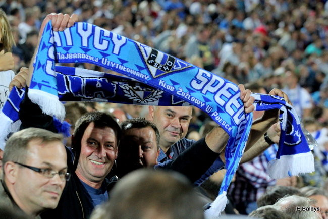 Nie milkną komentarze po niedzielnym meczu (dużo zdjęć)