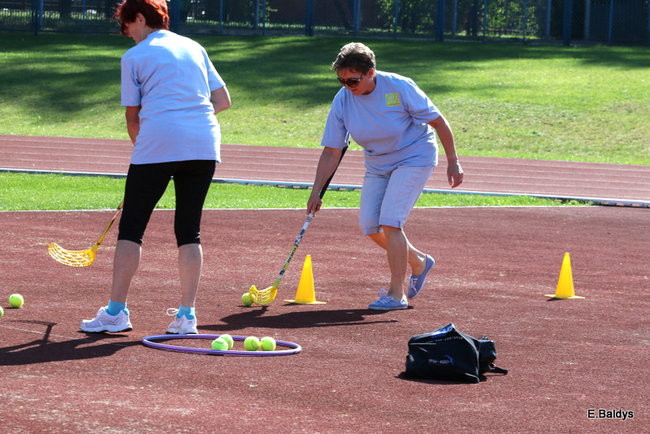 Olimpiada seniorów na stadionie (zdjęcia)