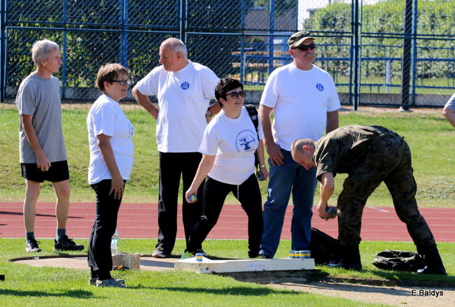 Olimpiada seniorów na stadionie (zdjęcia)