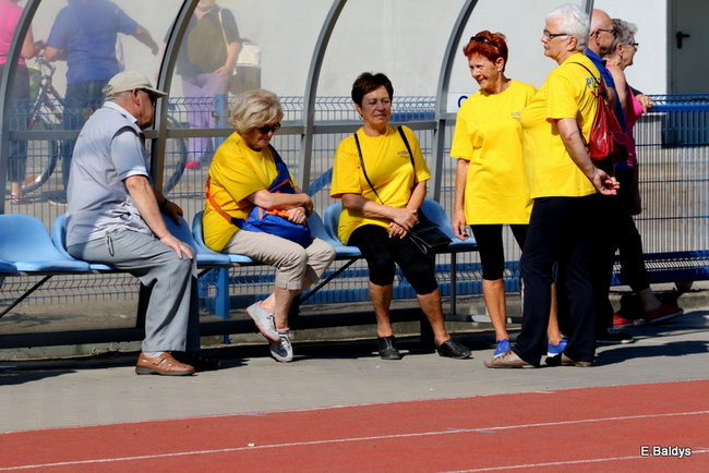Olimpiada seniorów na stadionie (zdjęcia)