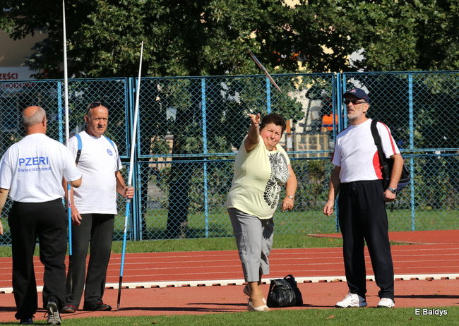 Olimpiada seniorów na stadionie (zdjęcia)