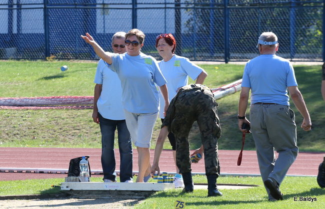 Olimpiada seniorów na stadionie (zdjęcia)