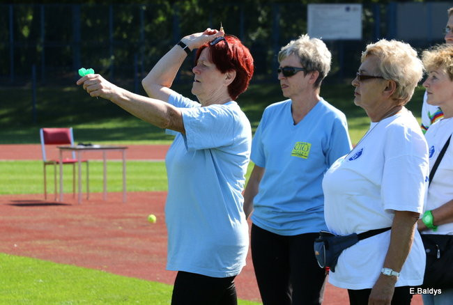 Olimpiada seniorów na stadionie (zdjęcia)