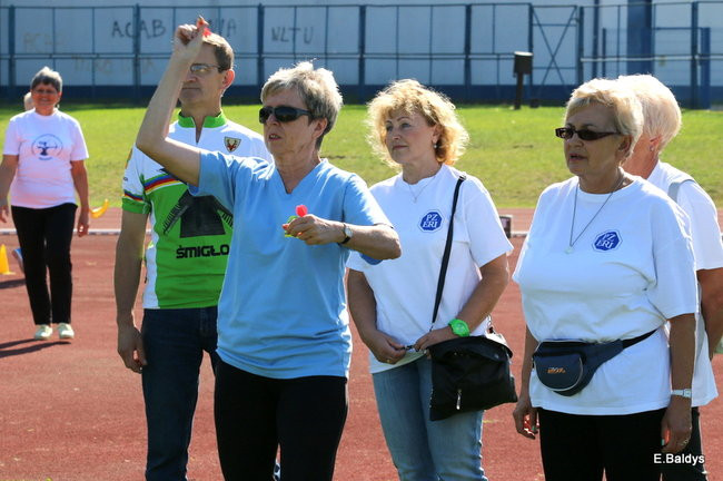Olimpiada seniorów na stadionie (zdjęcia)