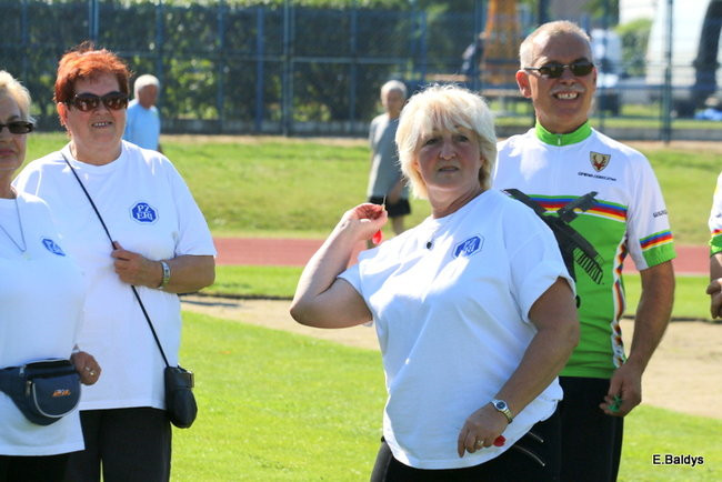 Olimpiada seniorów na stadionie (zdjęcia)