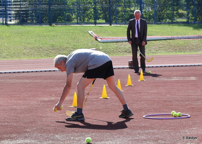 Olimpiada seniorów na stadionie (zdjęcia)