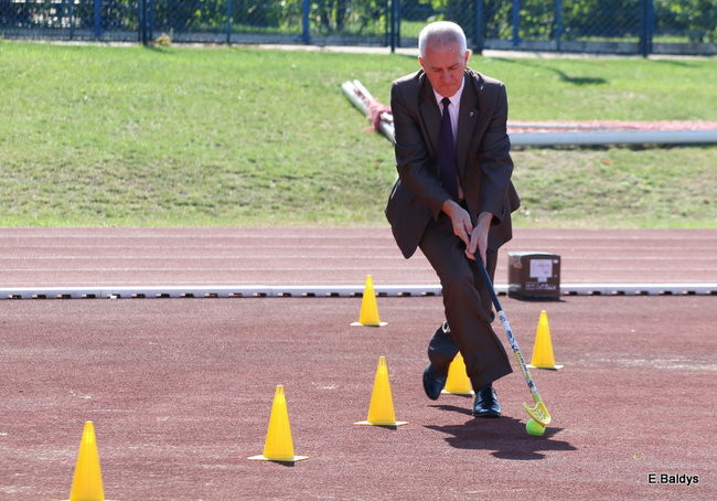 Olimpiada seniorów na stadionie (zdjęcia)