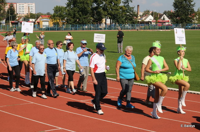 Olimpiada seniorów na stadionie (zdjęcia)